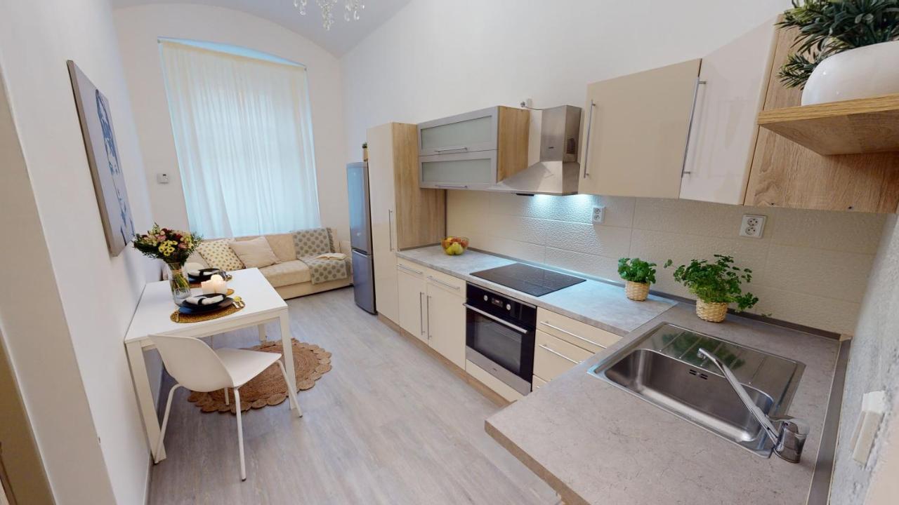 Viaducto De Karlin - Aparment Διαμέρισμα Πράγα Εξωτερικό φωτογραφία